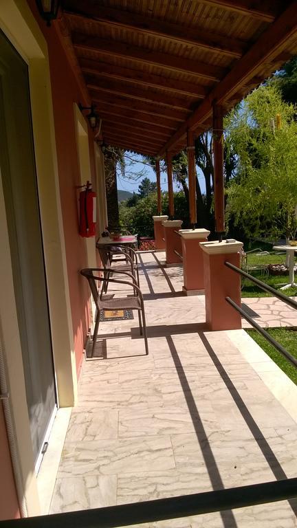 Bozikis Apartments & Studios Палеокастрица Номер фото